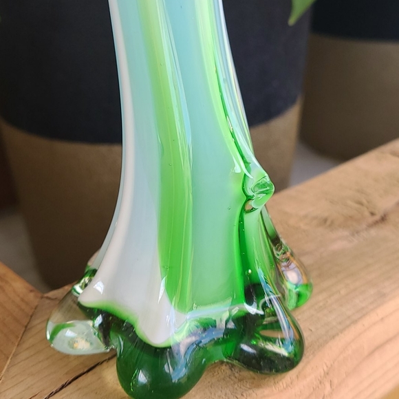 Murano style blown glass flower bud vase - Picture 3 of 6